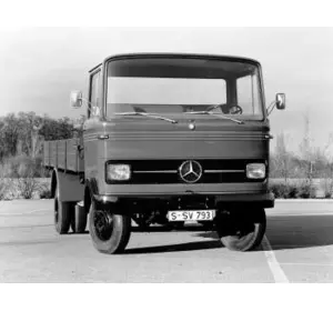 Mercedes LP L314 стекло боковое